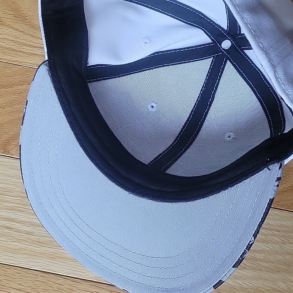 Throwdown hat - Picture 5 of 10